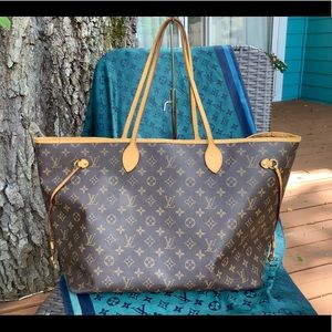 💋💯Louis Vuitton 💯 GM Neverfull large tote🛍